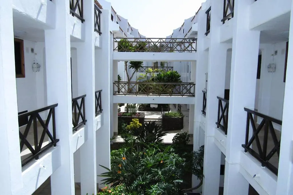 2 Bedrooms Playa Las Americas Parque Santiago I Heated Pool Playa de las Americas  Apartment Playa de las Americas (Tenerife)